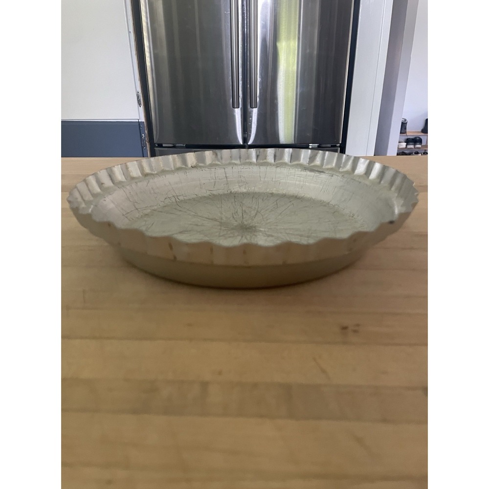 Vintage Wear-Ever #2865 Fluted Aluminum Pie Pan 10 x 1 3/4 Inch USA Tacuco
